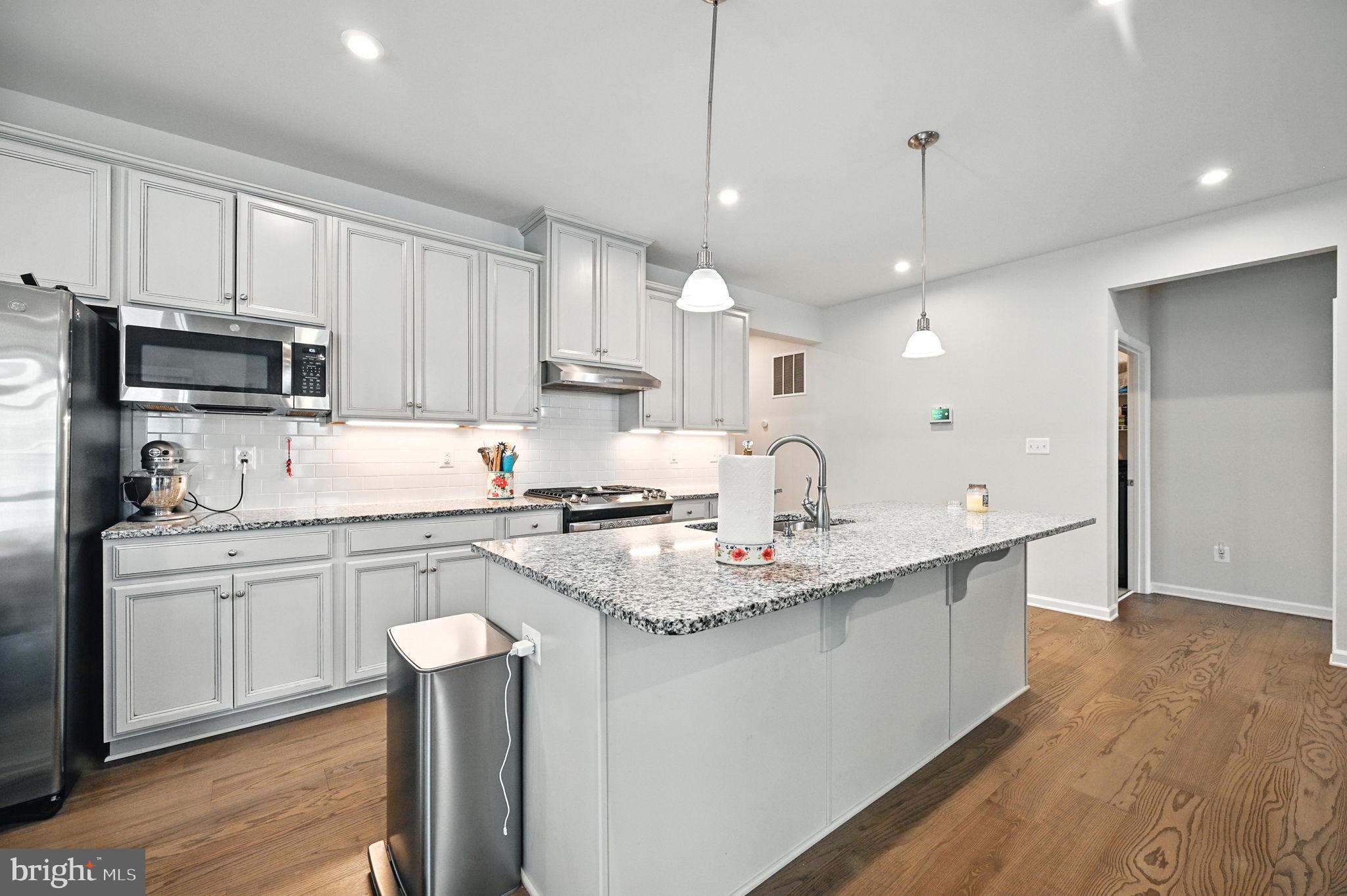 WOODBRIDGE - Residential