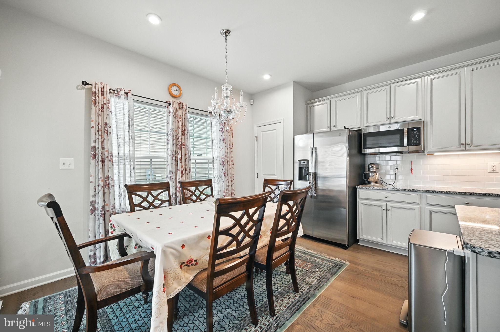 WOODBRIDGE - Residential