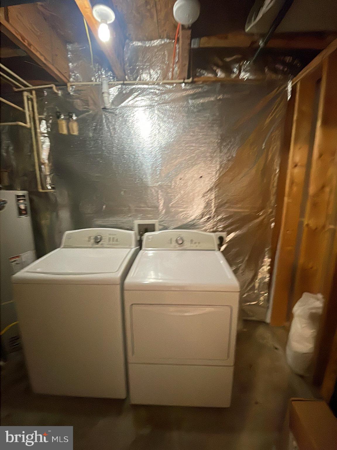 RIVERSIDE STATION - Residential Lease