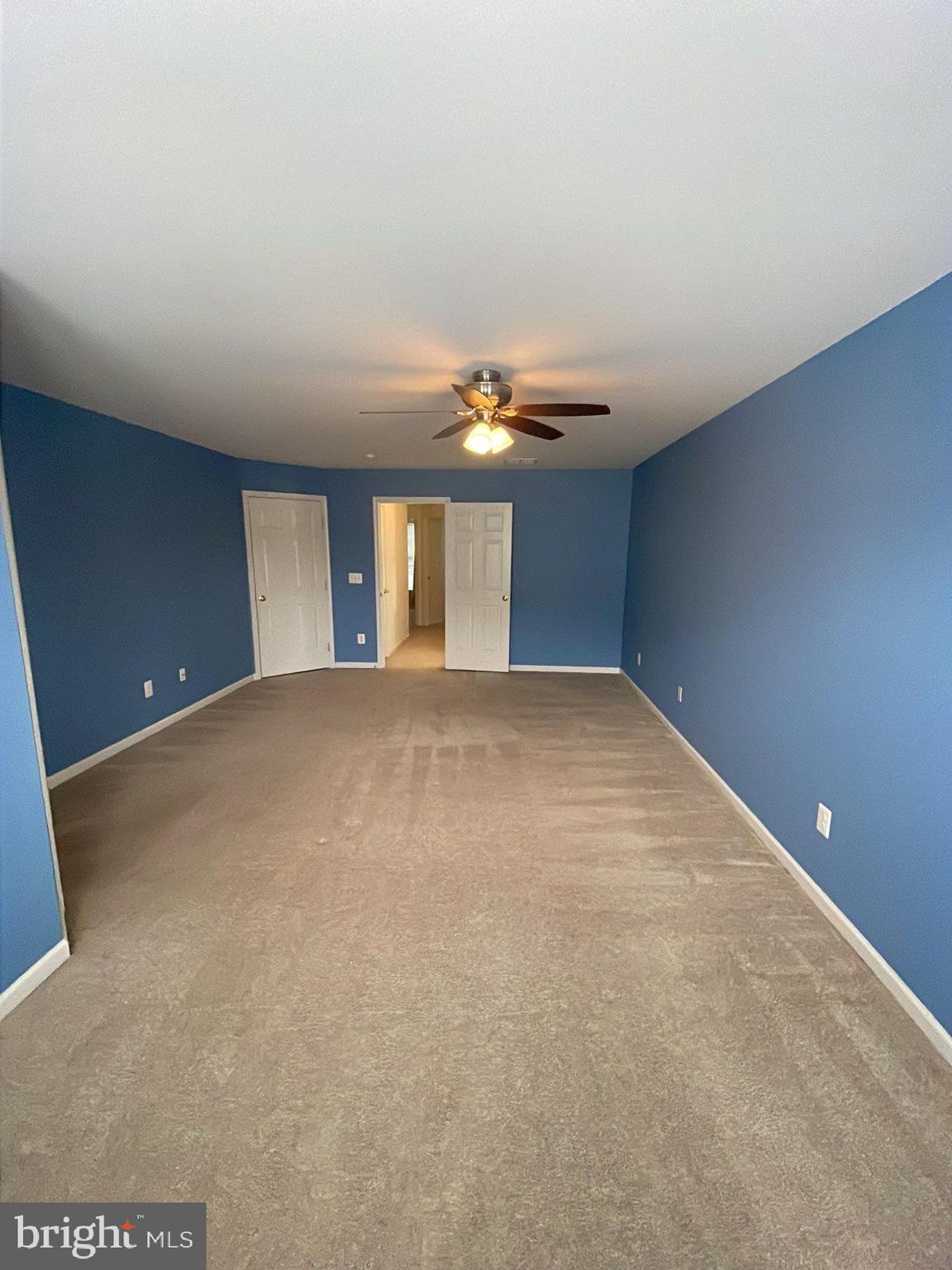 RIVERSIDE STATION - Residential Lease