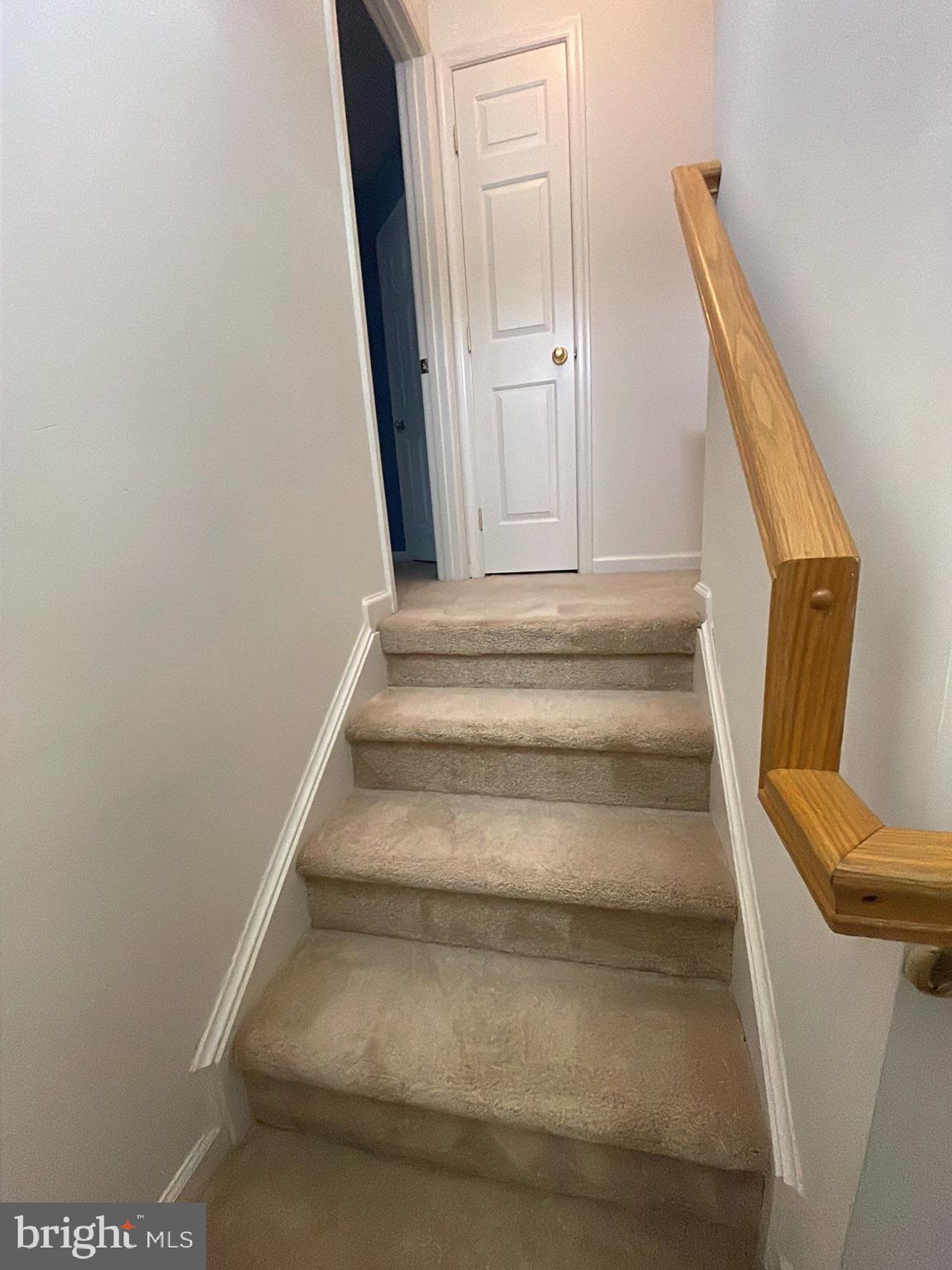 RIVERSIDE STATION - Residential Lease