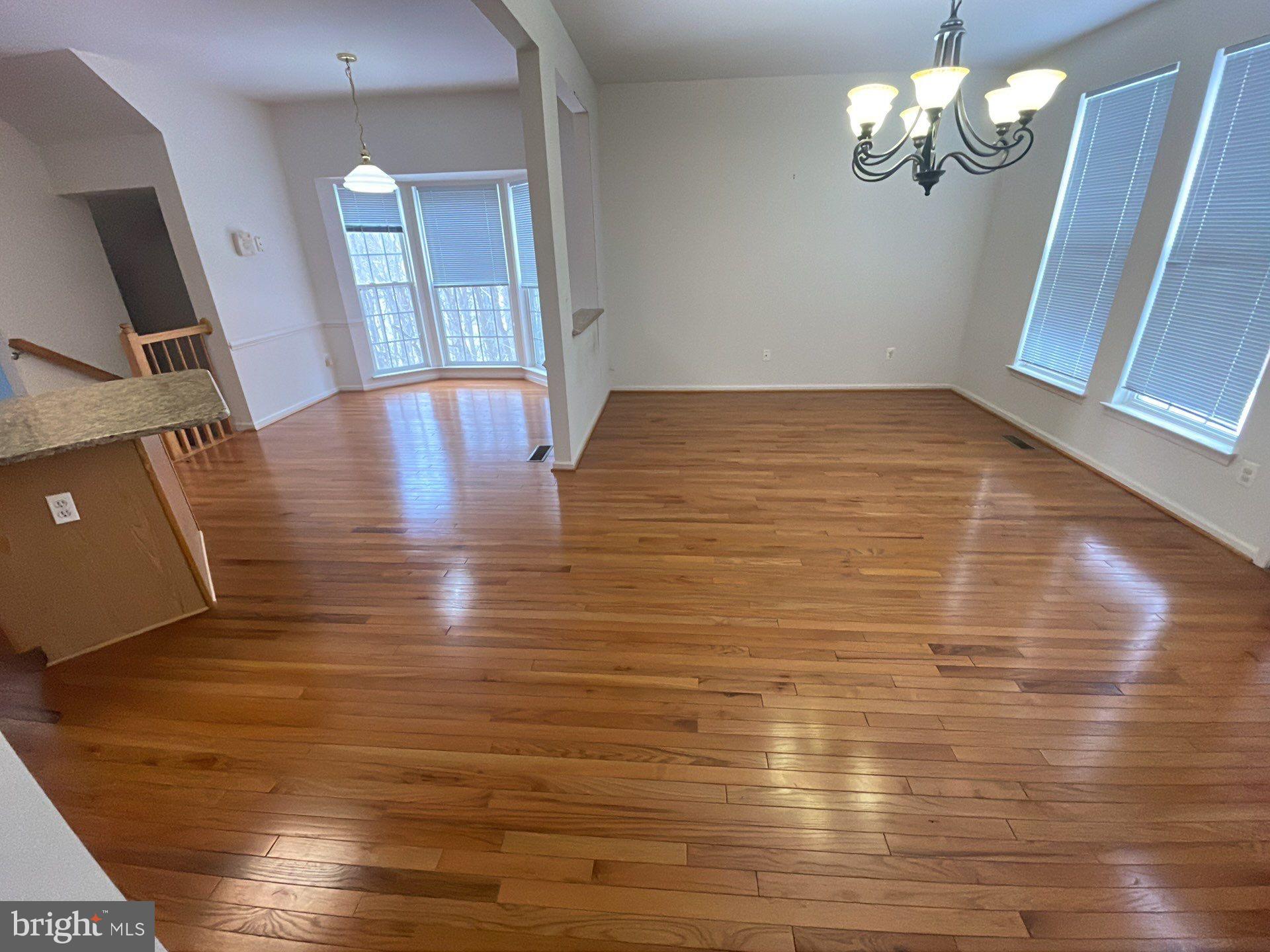 RIVERSIDE STATION - Residential Lease