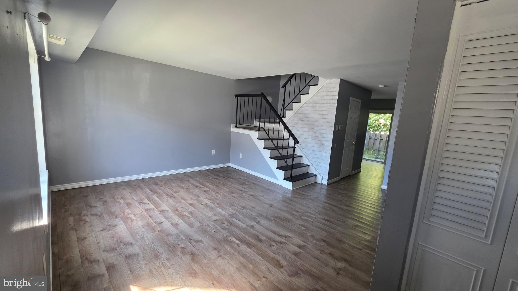 140 CHELSEA CIRCLE