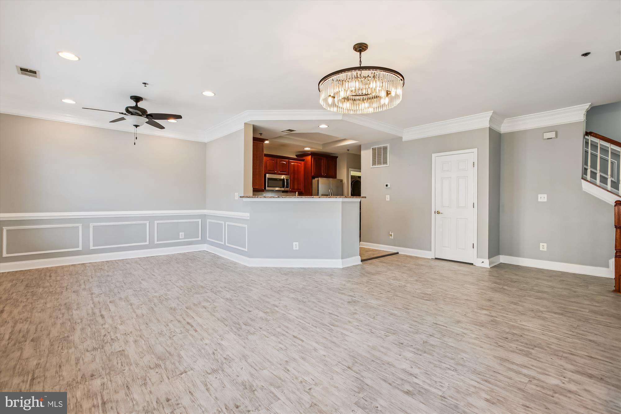 GROVETON WOODS - Residential Lease