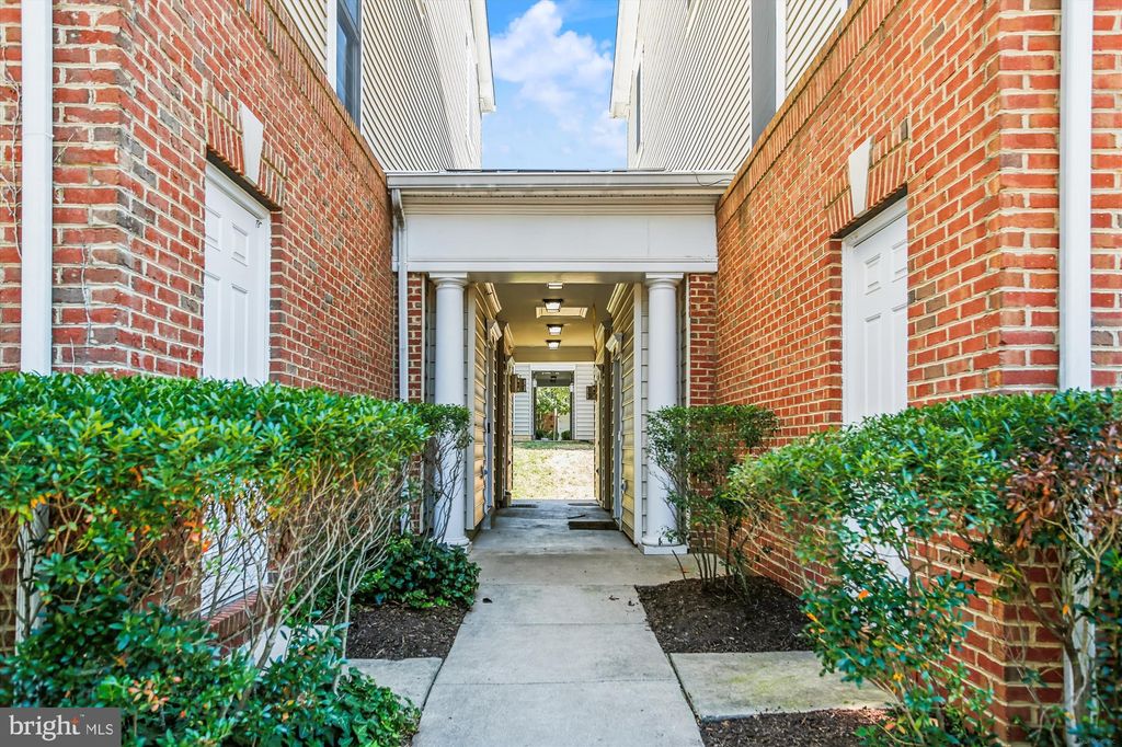 Photo of 7141 Huntley Creek Place #58, ALEXANDRIA, VA 22306 (MLS # VAFX2266016)