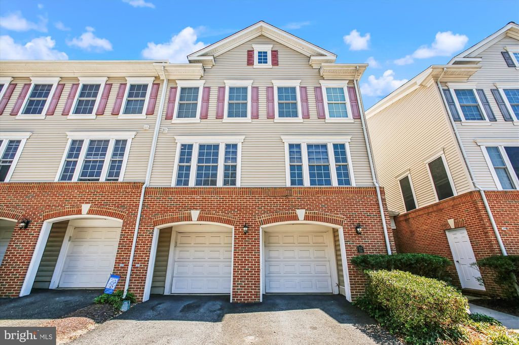 Photo of 7141 Huntley Creek Place #58, ALEXANDRIA, VA 22306 (MLS # VAFX2266016)