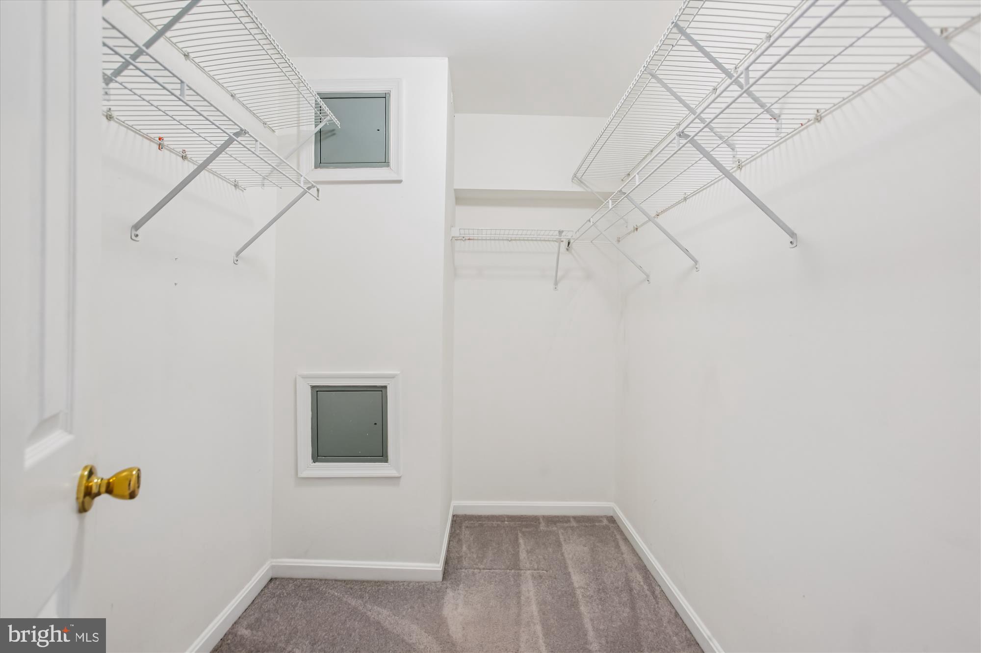 GROVETON WOODS - Residential Lease