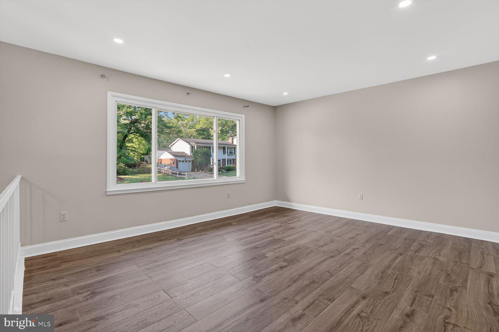 4812 KENTBURY COURT