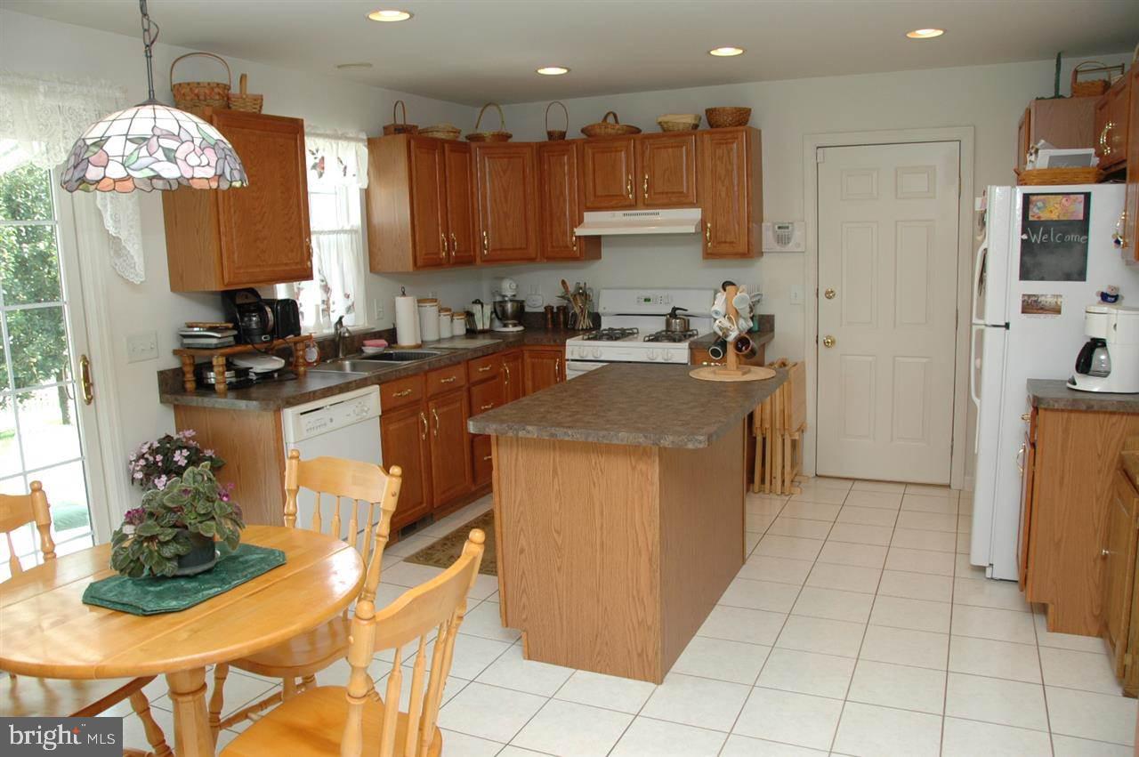 ASHLEY FARMS - Residential