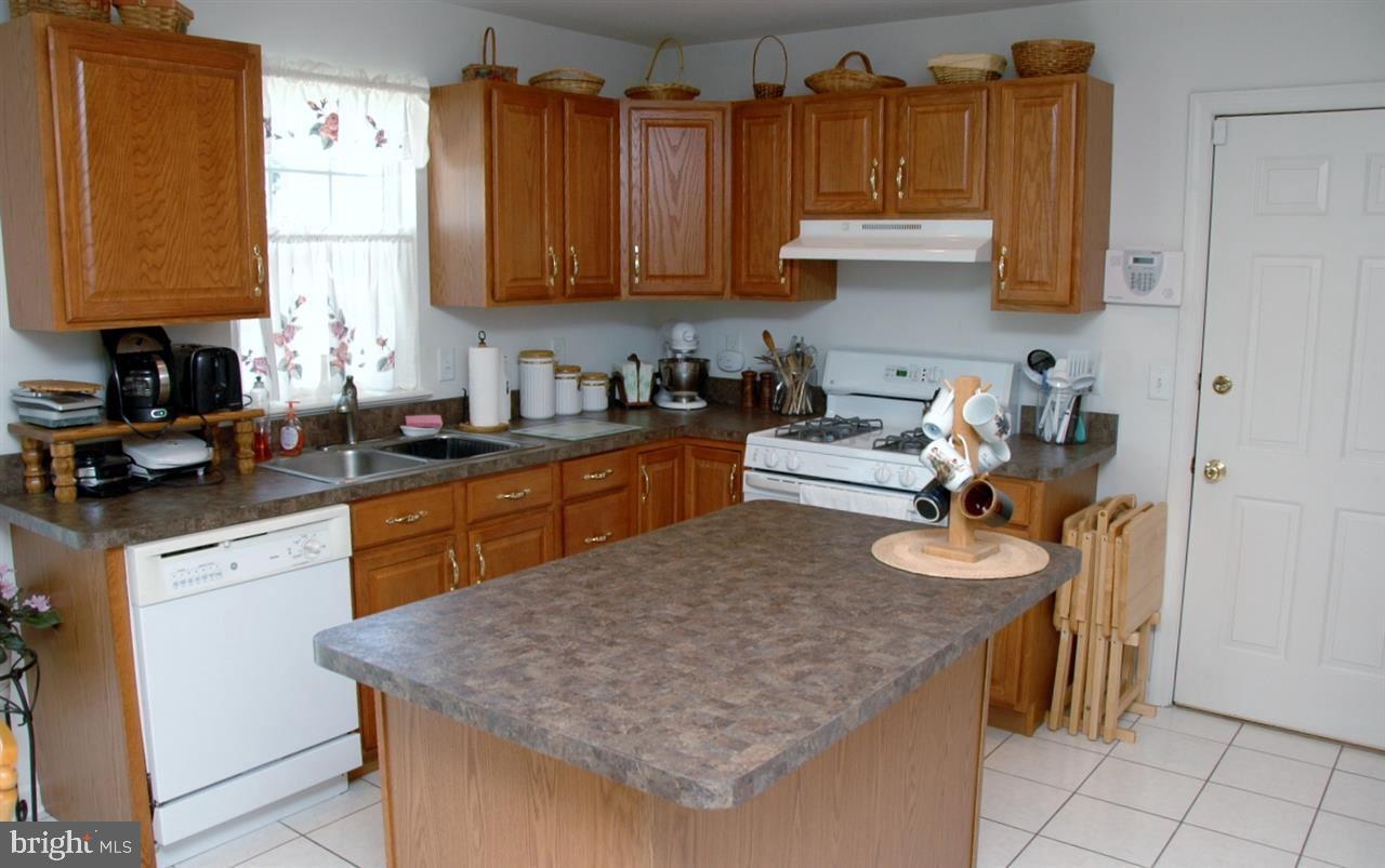 ASHLEY FARMS - Residential