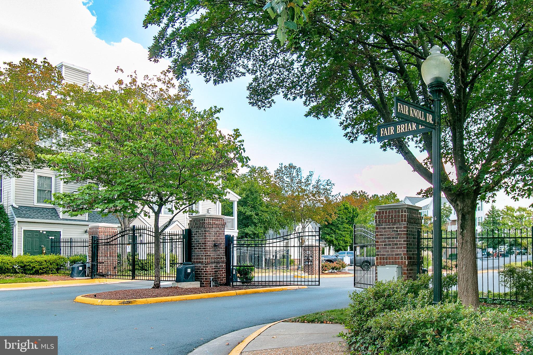12799 FAIR BRIAR LANE