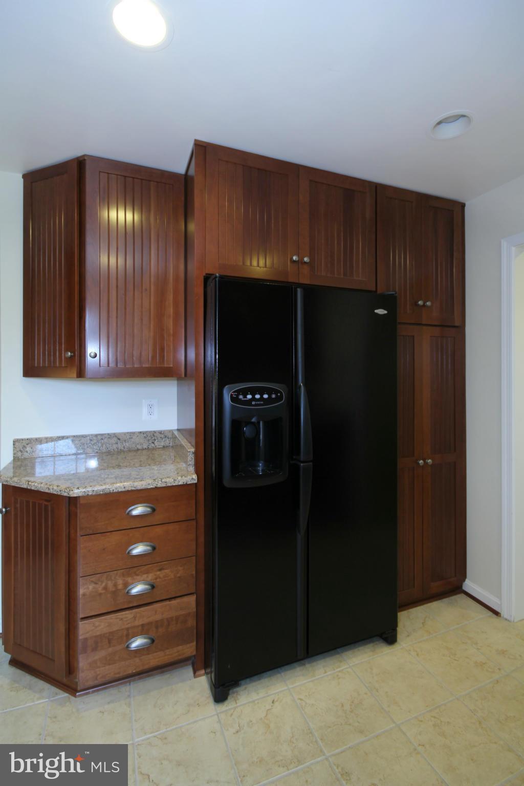 SARATOGA TOWNHOUSES - Residential