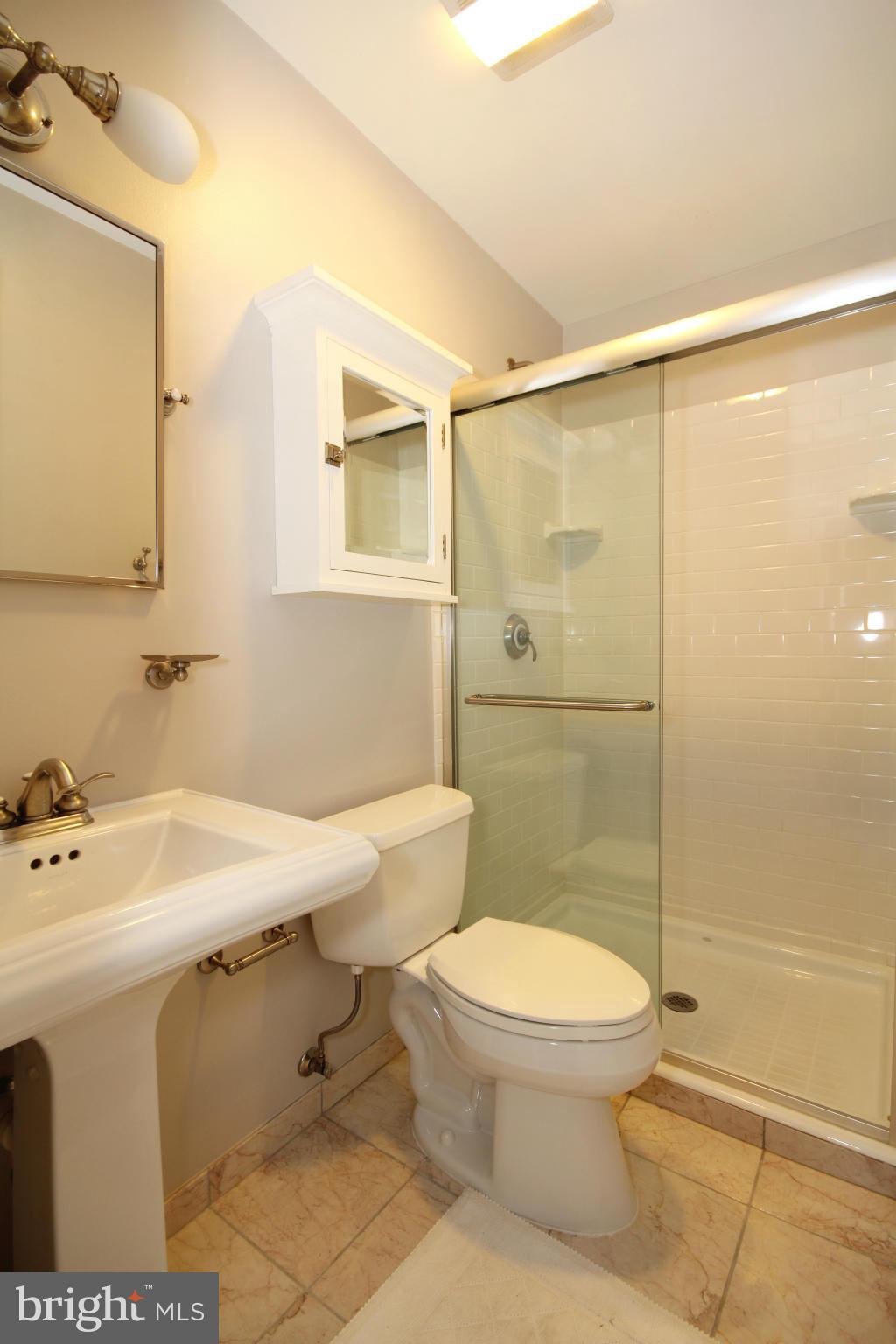 SARATOGA TOWNHOUSES - Residential