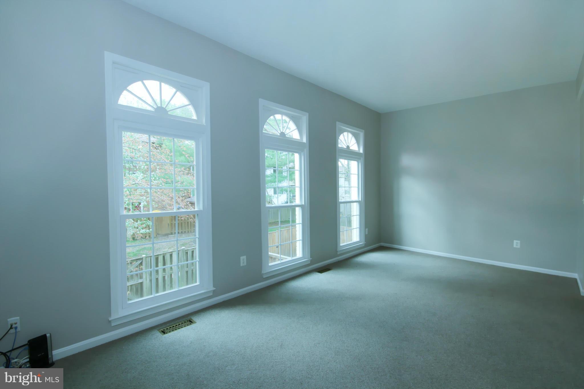 SARATOGA TOWNHOUSES - Residential