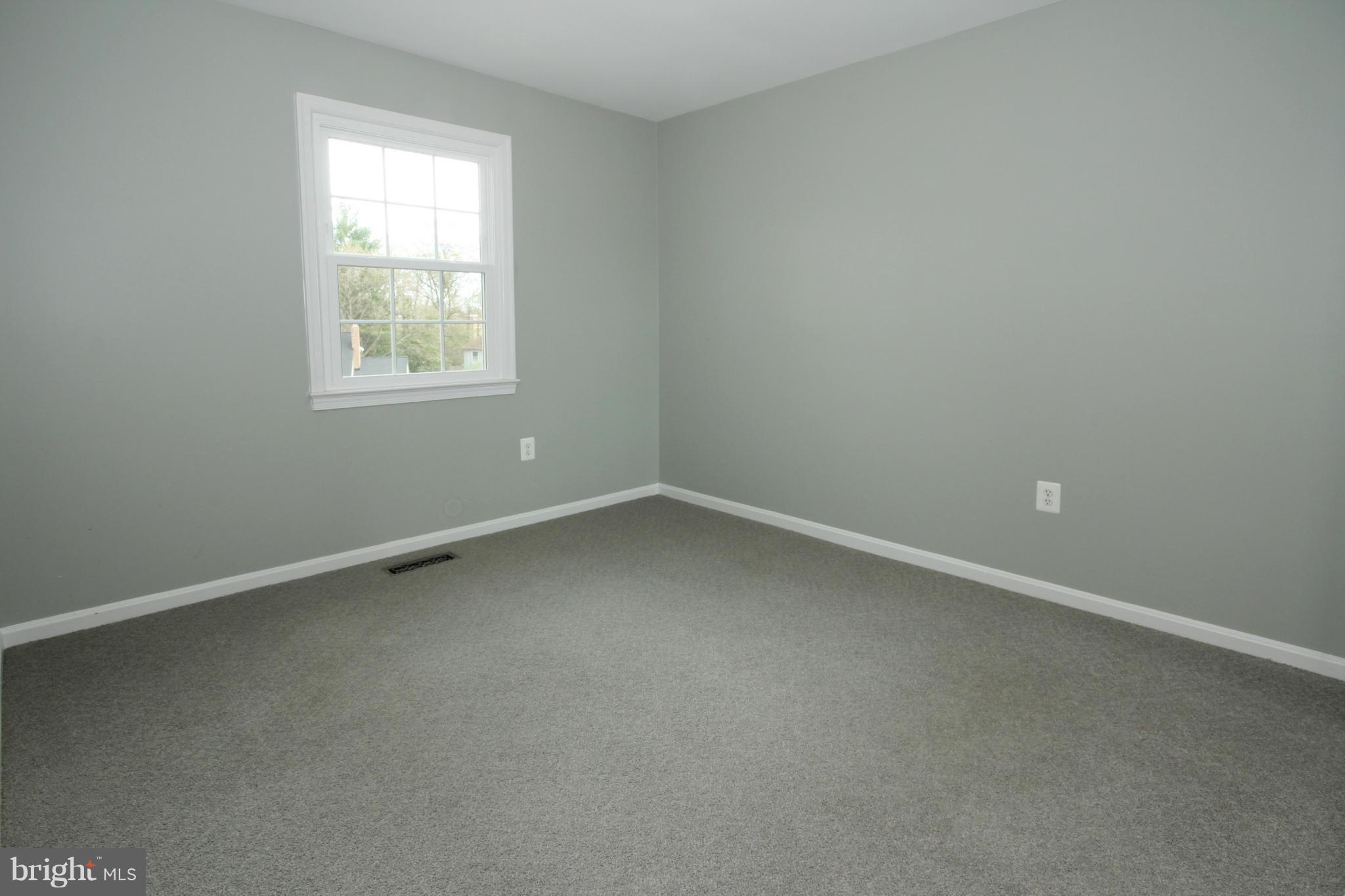 SARATOGA TOWNHOUSES - Residential