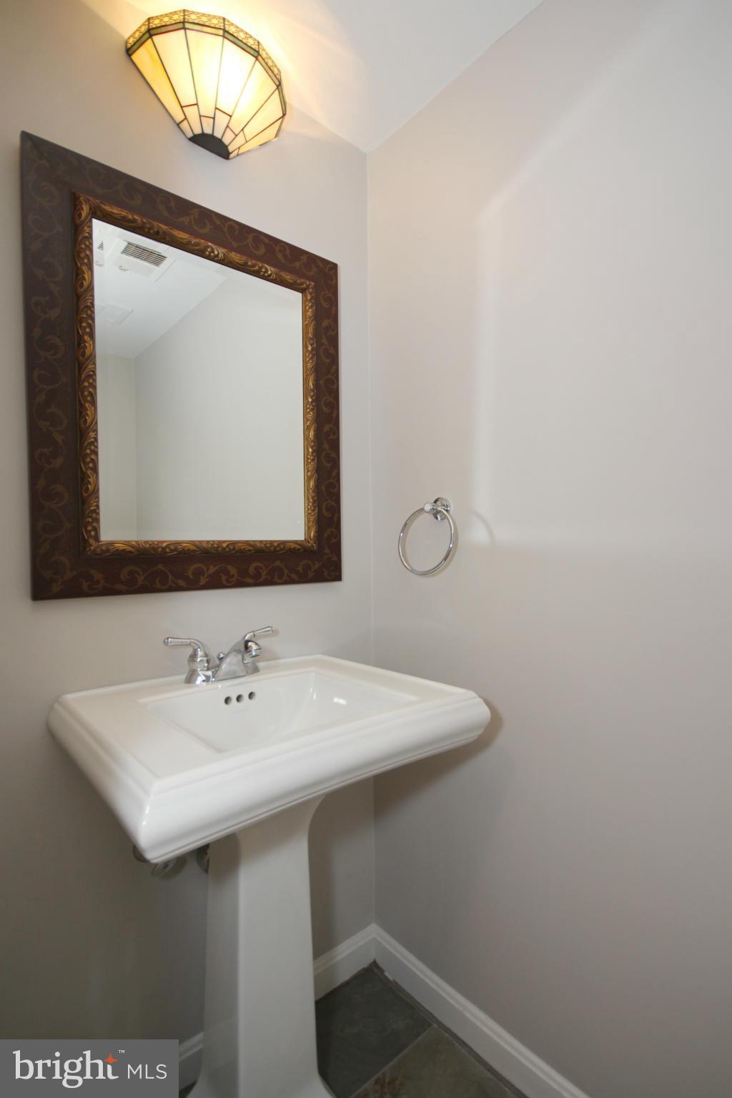 SARATOGA TOWNHOUSES - Residential