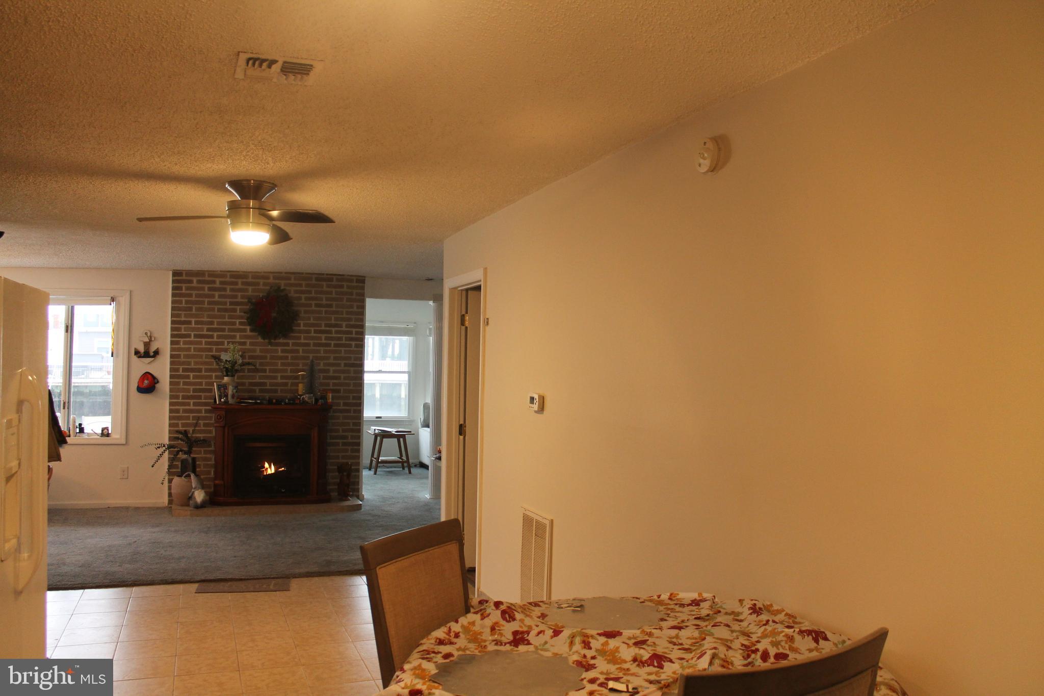 MYSTIC ISLAND - Residential