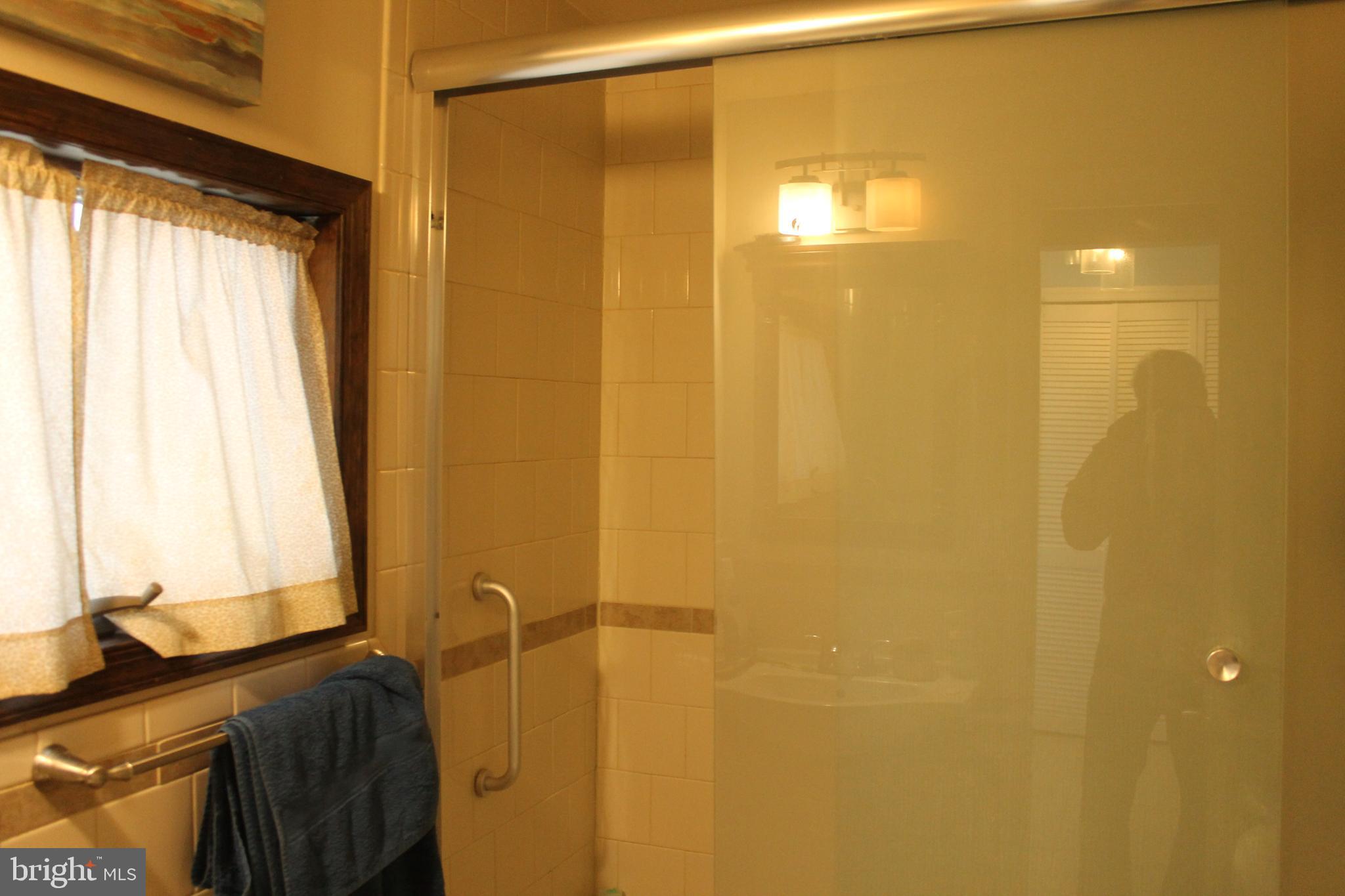 MYSTIC ISLAND - Residential