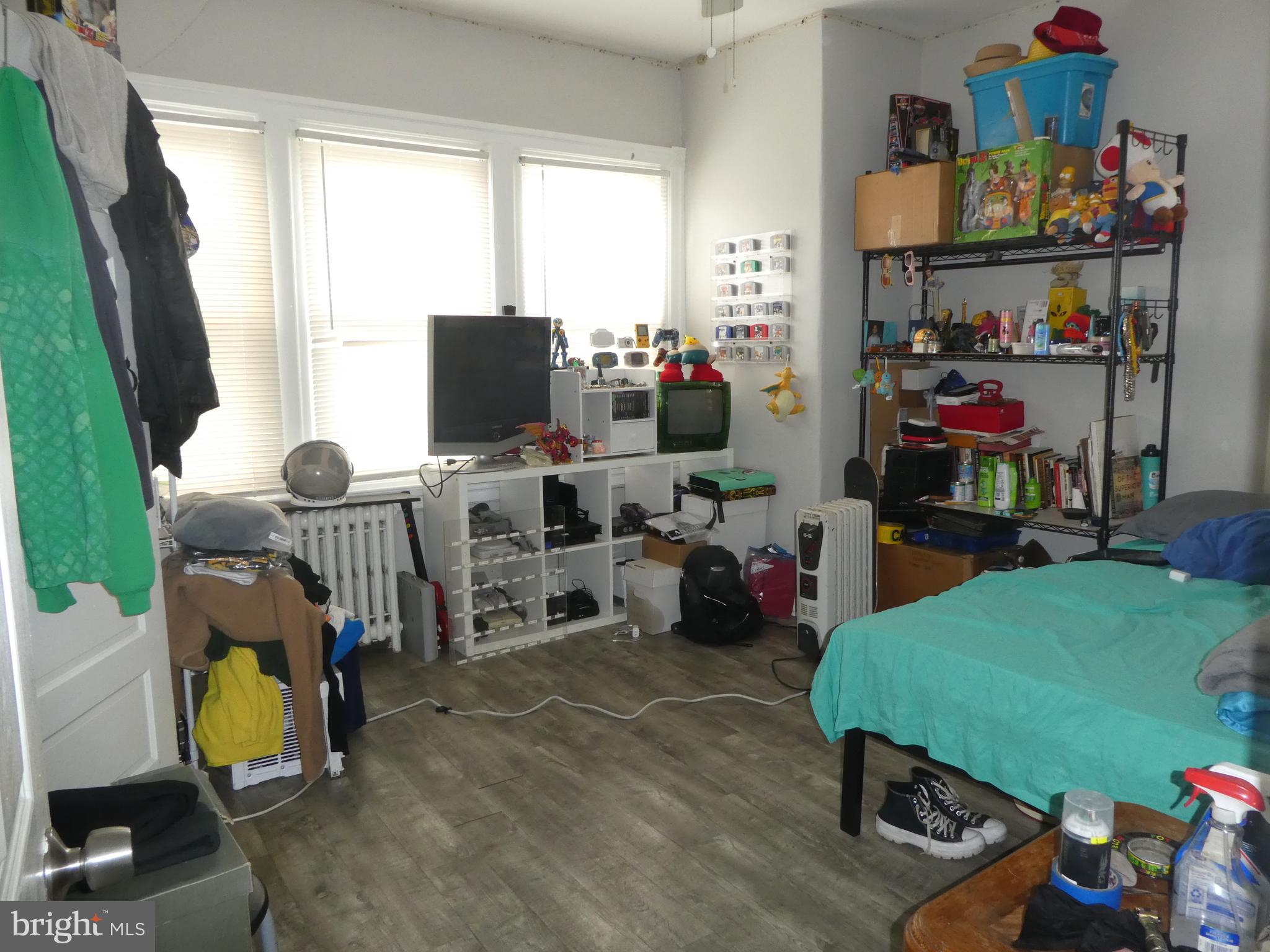 GERMANTOWN (EAST) - Residential