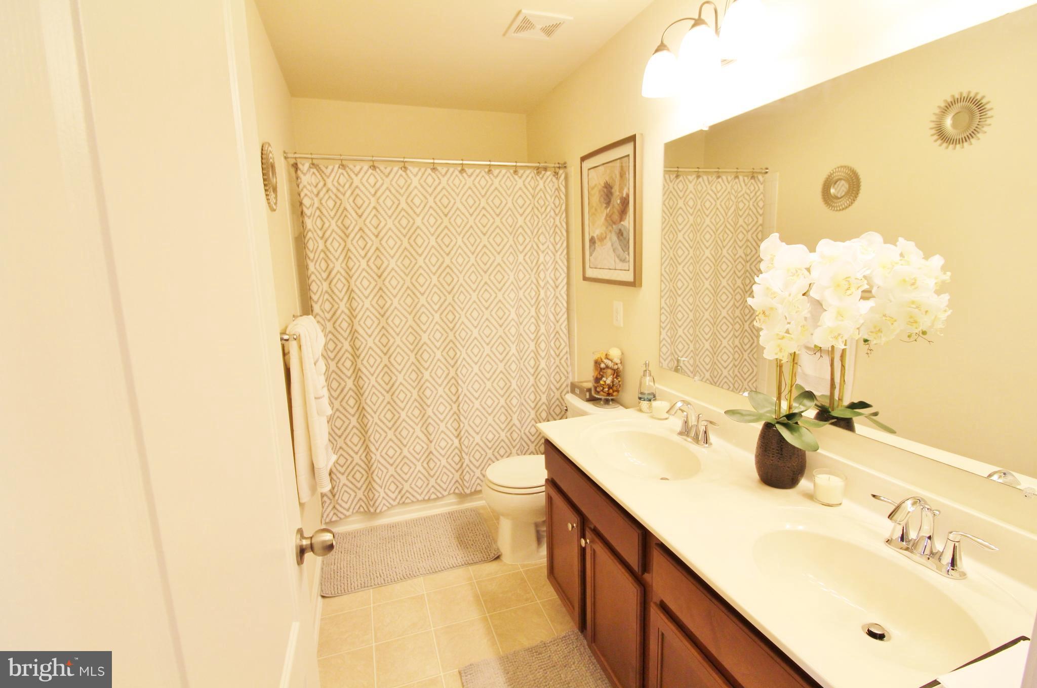 FIELDSTONE FARM - Residential Lease