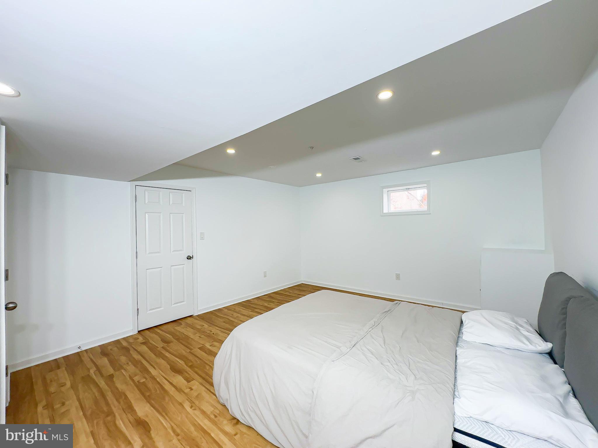 FAIRWOOD - Residential Lease