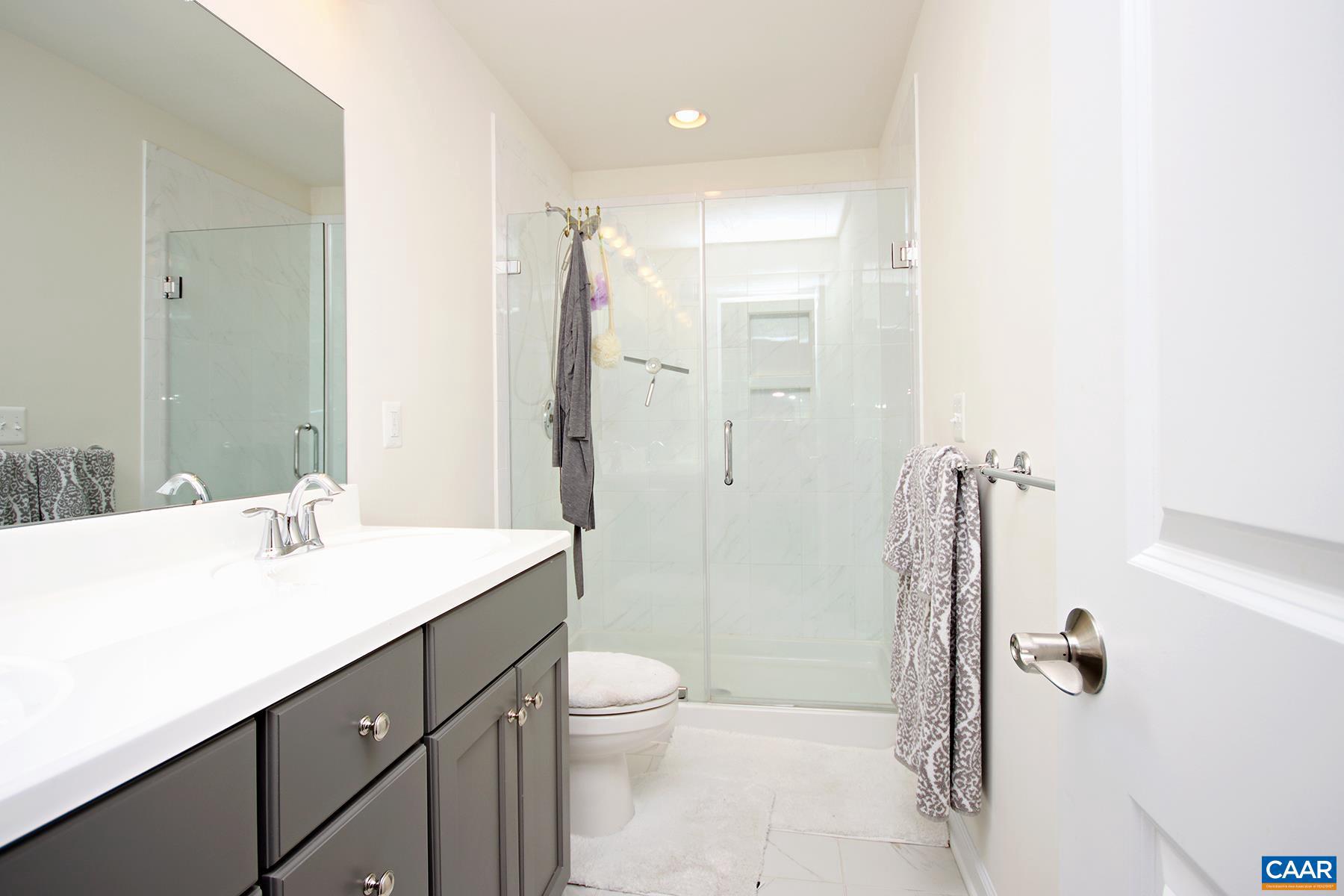 OLD TRAIL - Residential Lease