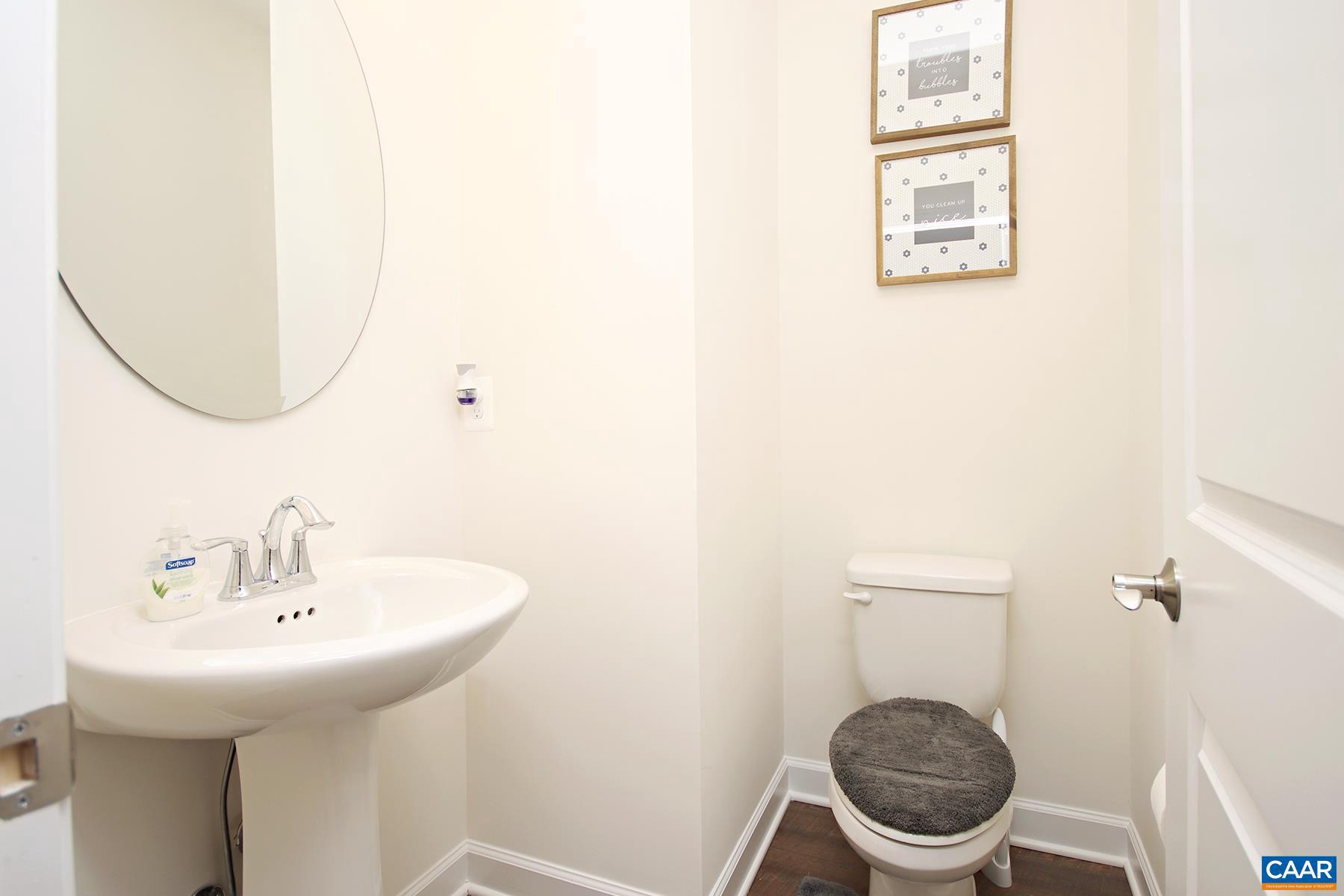 OLD TRAIL - Residential Lease