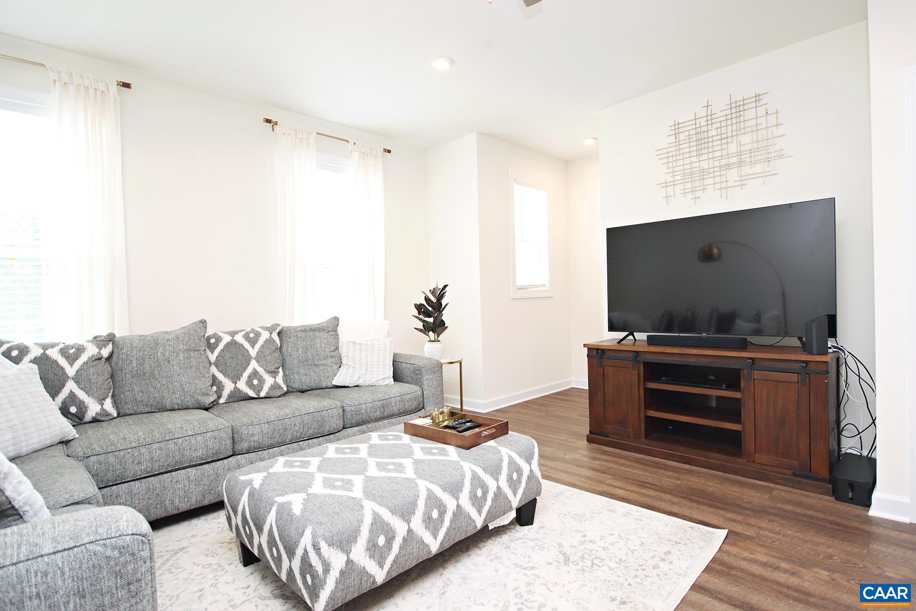 OLD TRAIL - Residential Lease