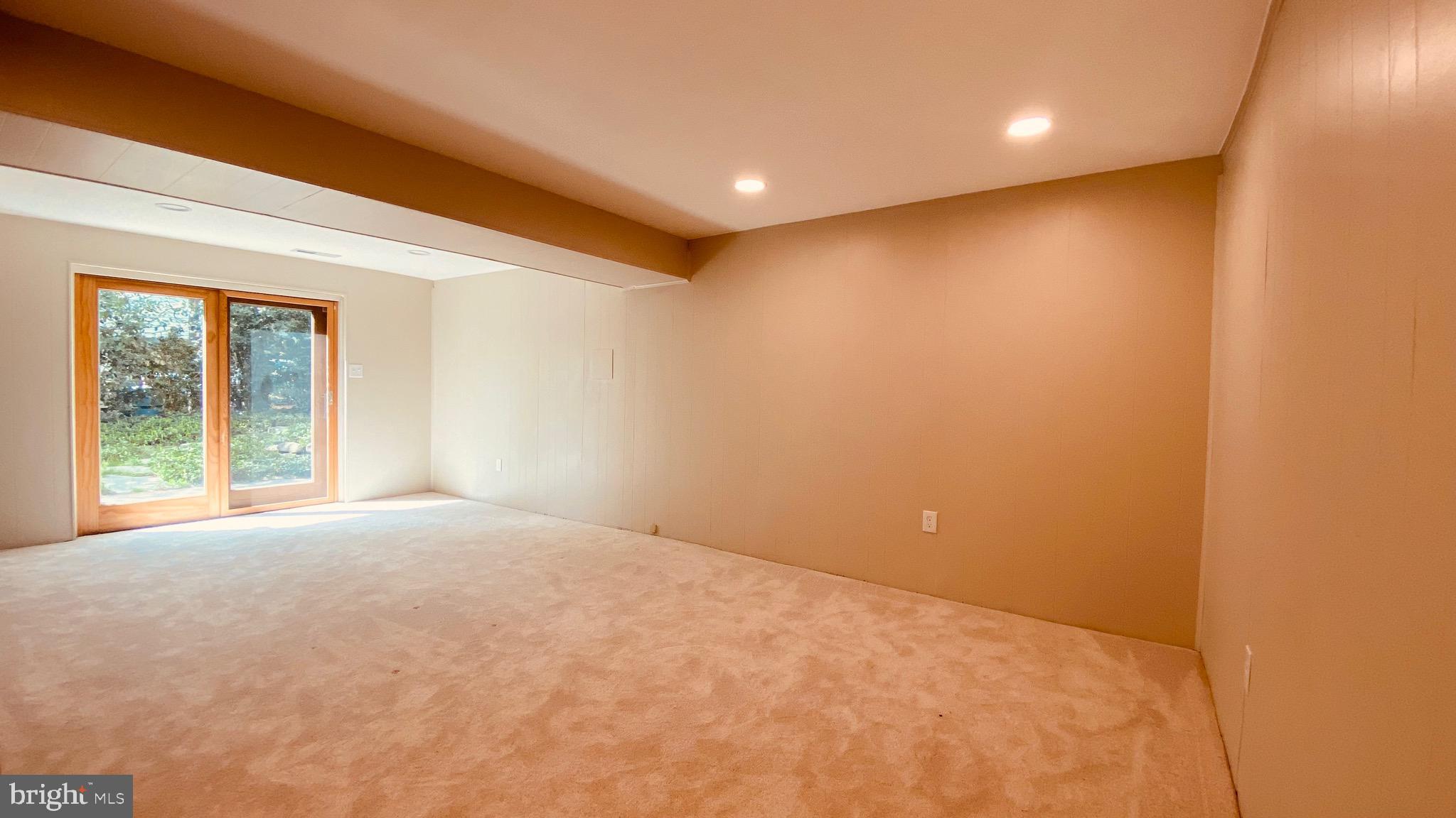 RUTHERFORD - Residential Lease