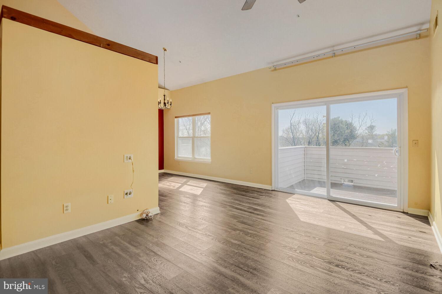 ROCKLAND RUN - Residential