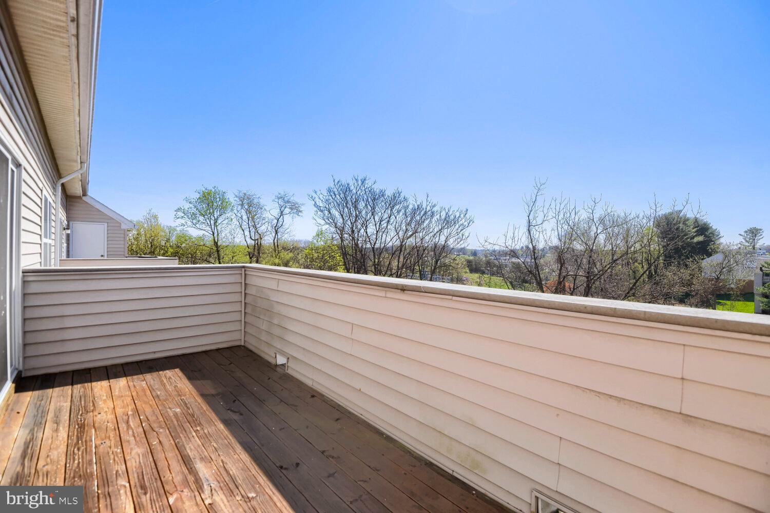 ROCKLAND RUN - Residential