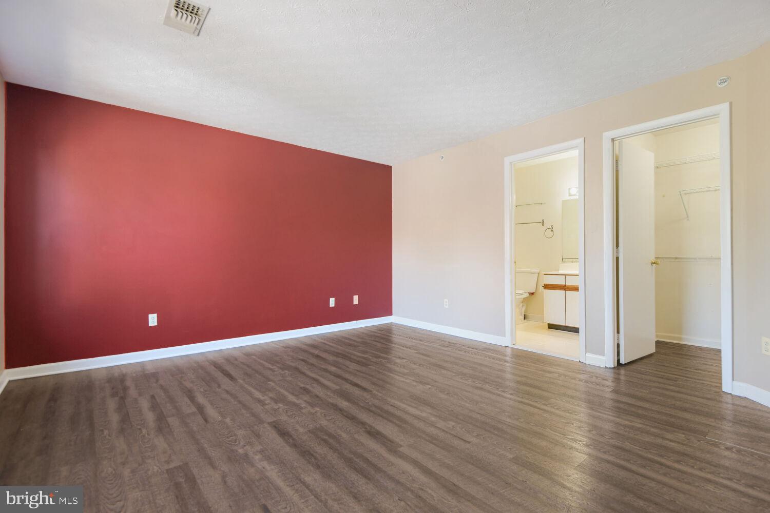 ROCKLAND RUN - Residential