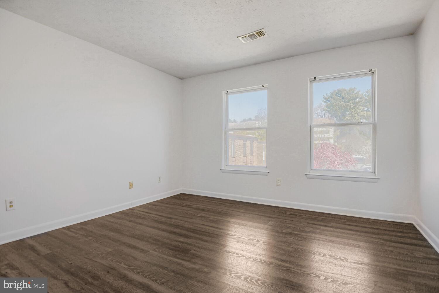 ROCKLAND RUN - Residential