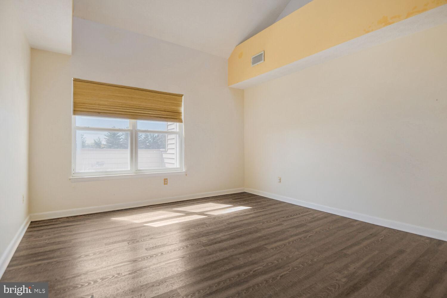 ROCKLAND RUN - Residential