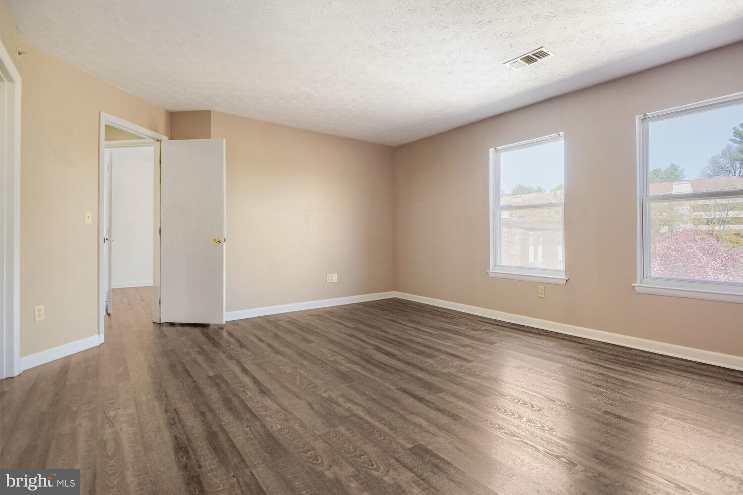 ROCKLAND RUN - Residential