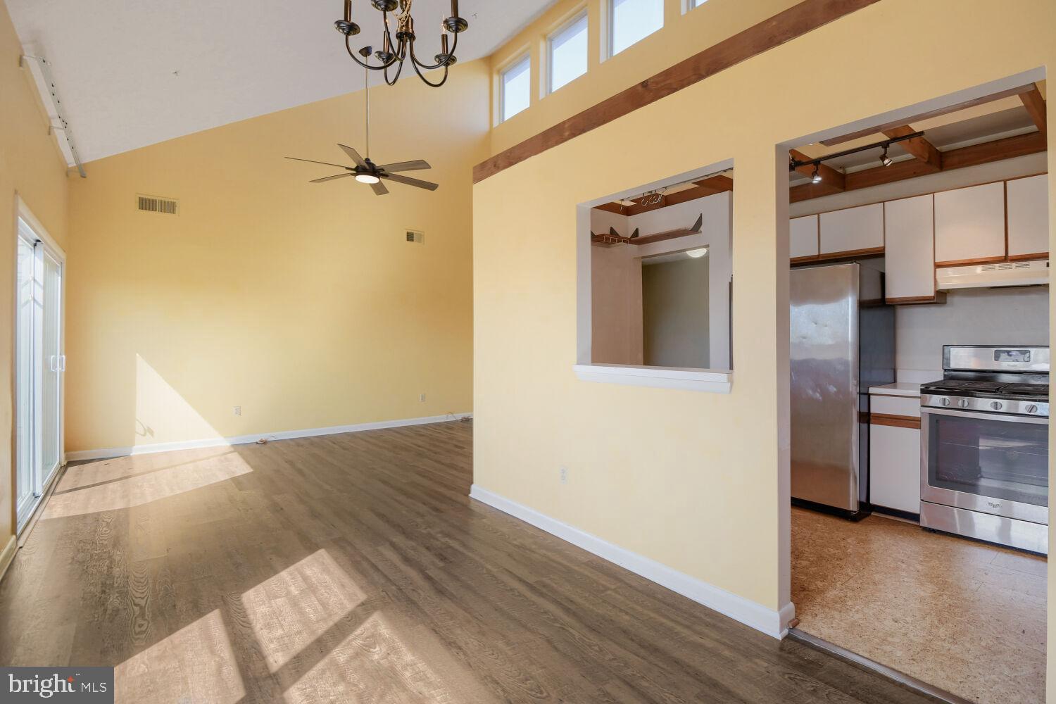 ROCKLAND RUN - Residential