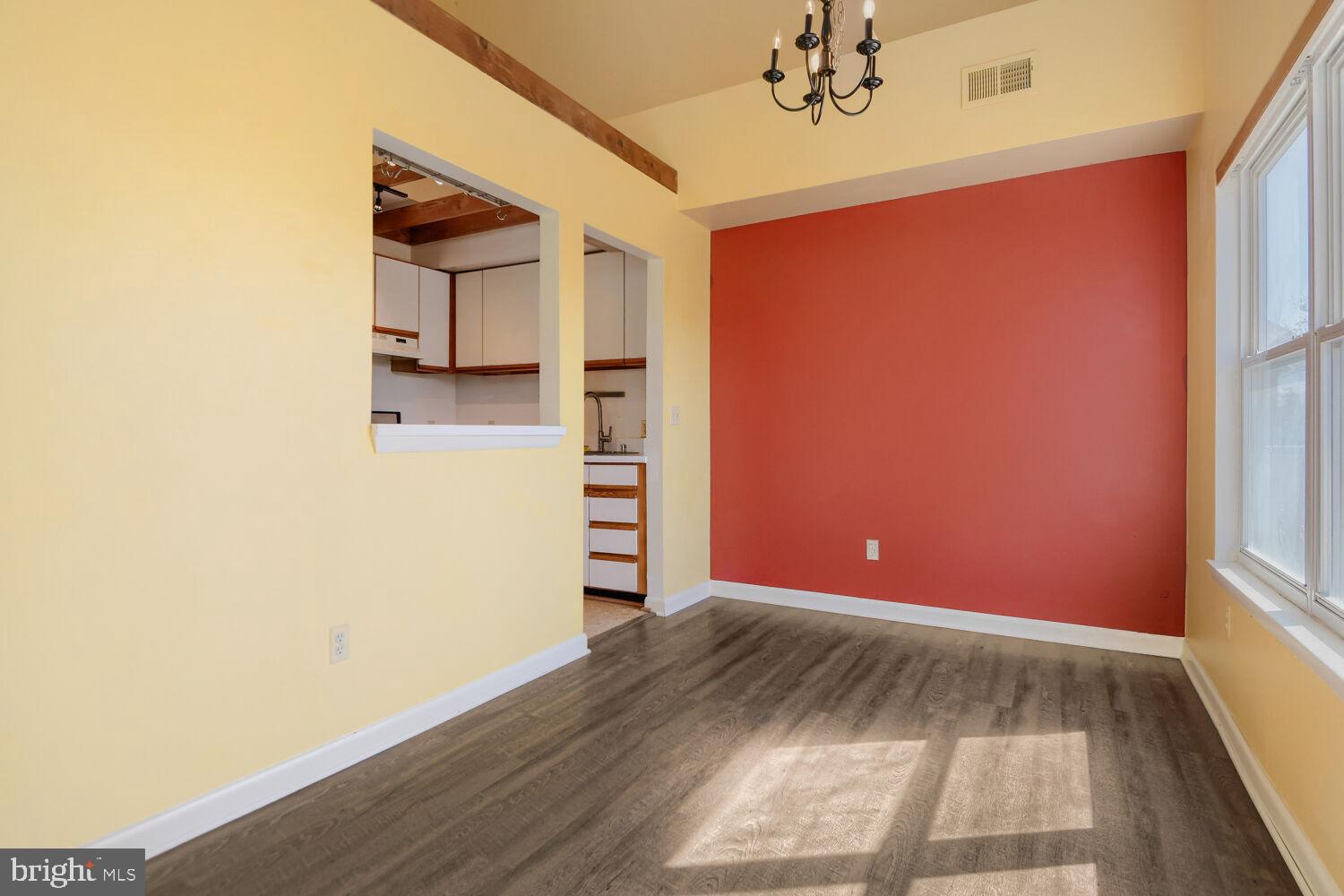 ROCKLAND RUN - Residential