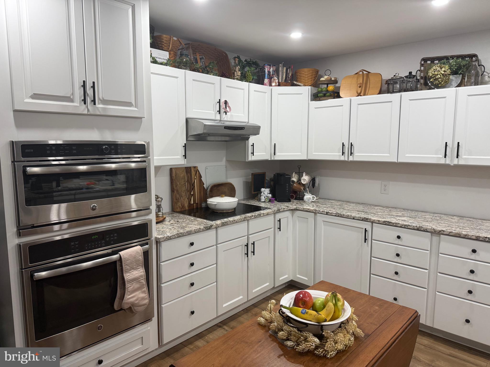 LAKE WYNONAH - Residential