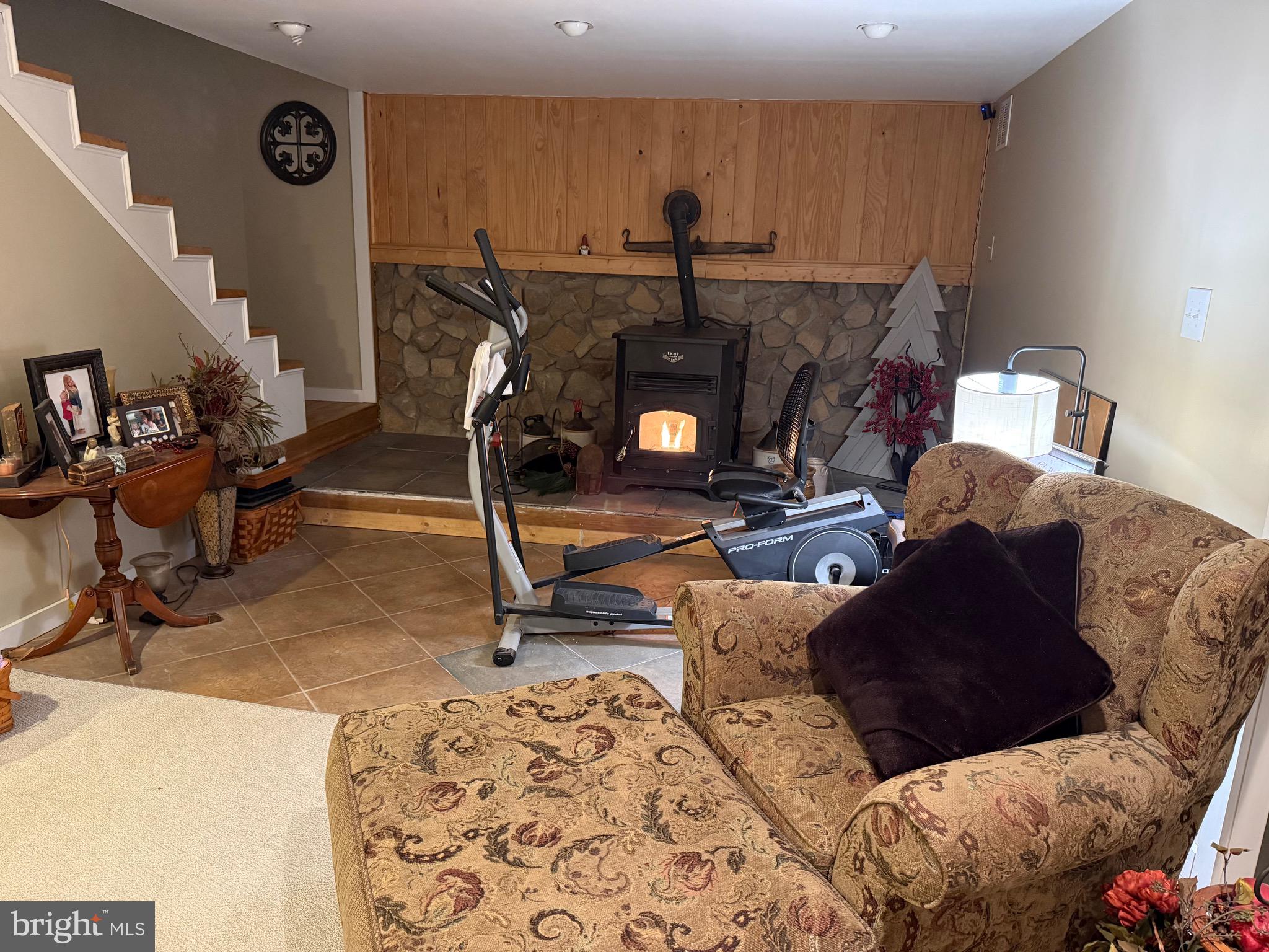 LAKE WYNONAH - Residential