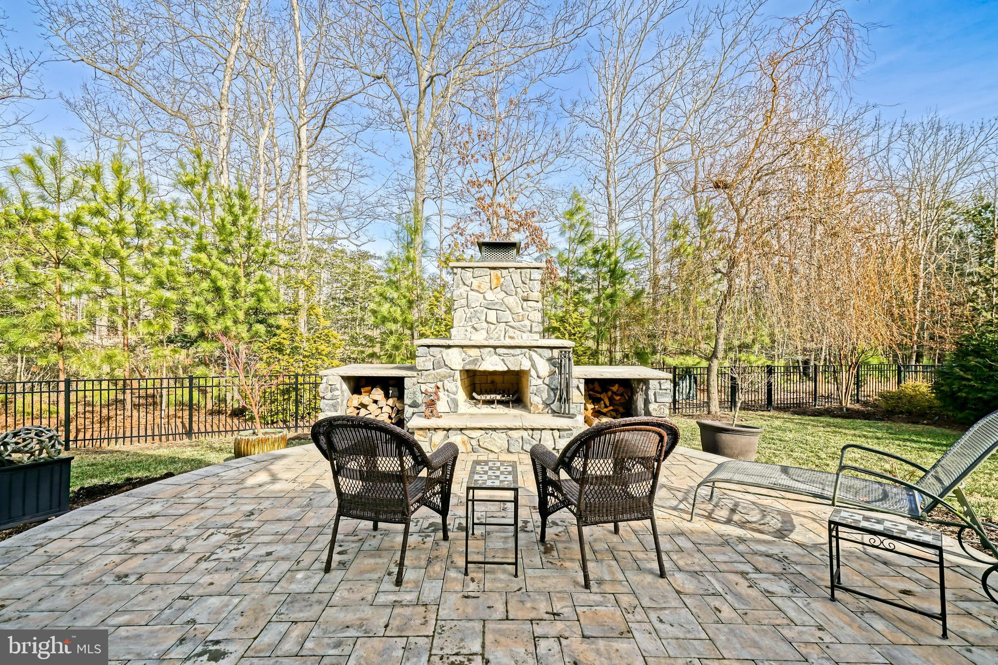 SAWGRASS AT WHITE OAK CREEK - Residential