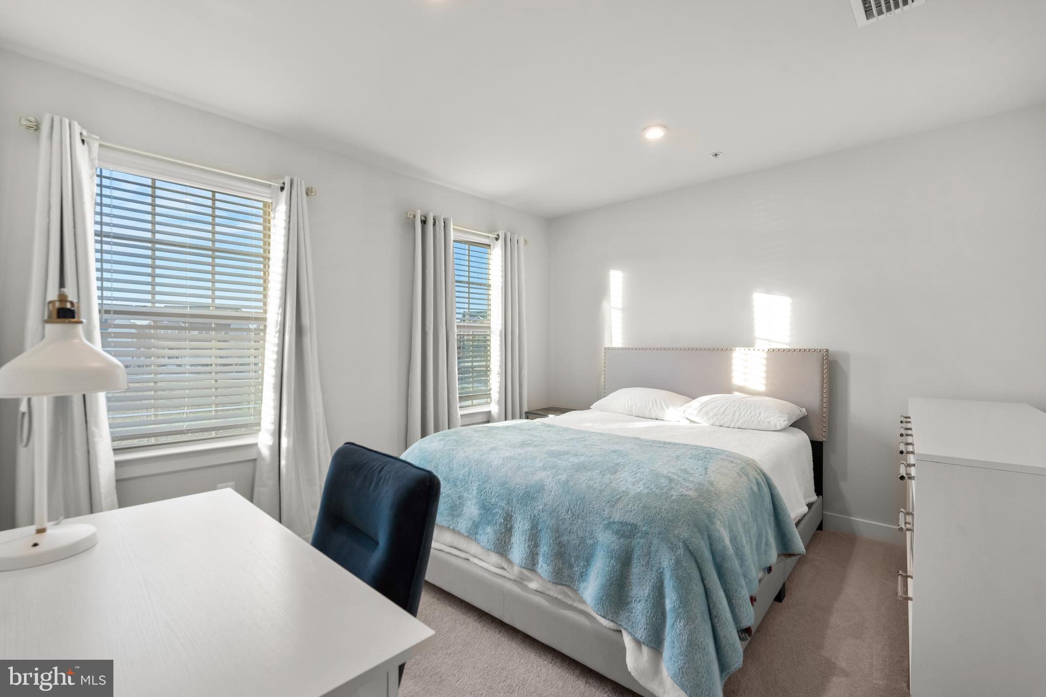 TIMOTHY BRANCH SINGLES - Residential