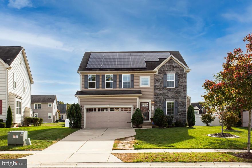 Over 3450sqft in this beautiful 3 level home! Centrally located in a great commuter location, in close proximity to shopping, schools, and restaurants.  Featuring 4 bedrooms (possible 5th in the basement), 3 full baths and 1 half bath.  Nice open floor plan with a formal living room, large family room with fireplace, kitchen with large island, stainless steel appliances, breakfast bar and a beautiful morning room! Owner's suite has a walk-in closet, bath with separate shower & soaking tub and large vanity! Basement is fully finished and has a large rec area.  Fully fenced backyard for privacy and a storage shed!  You won't be disappointed!