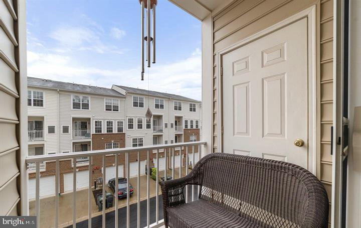 MARKET CENTER CONDOMINIUM - Residential Lease