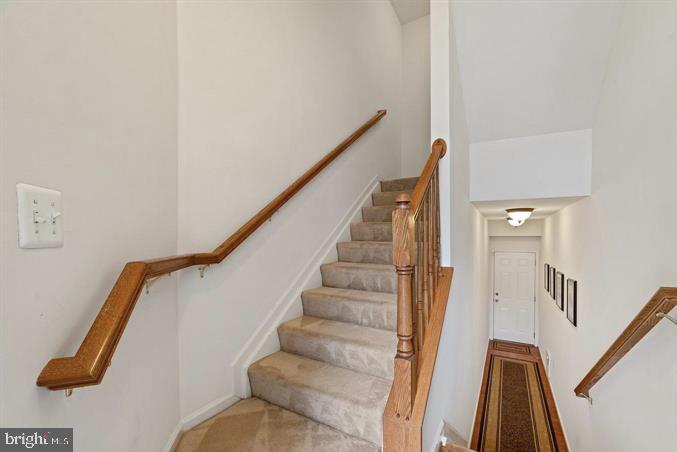 MARKET CENTER CONDOMINIUM - Residential Lease