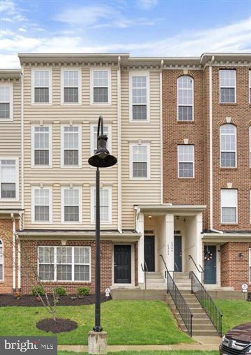 Easy and stylish living in this low maintenance home with quick access to I-66, shops and restaurants. Pristine and spacious two level condo with attached one car garage. This home boasts a formal living room and dining room with gleaming hardwood floors and a gas fireplace. The gourmet kitchen with wood floors has stainless steel appliances, eating area and a family room. The upper level features 3 bedrooms and 2 full bathrooms, including a primary bedroom with en-suite bathroom, soaking tub and double vanity.  Welcome home!