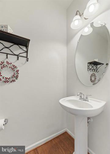 MARKET CENTER CONDOMINIUM - Residential Lease