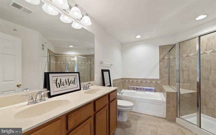 MARKET CENTER CONDOMINIUM - Residential Lease