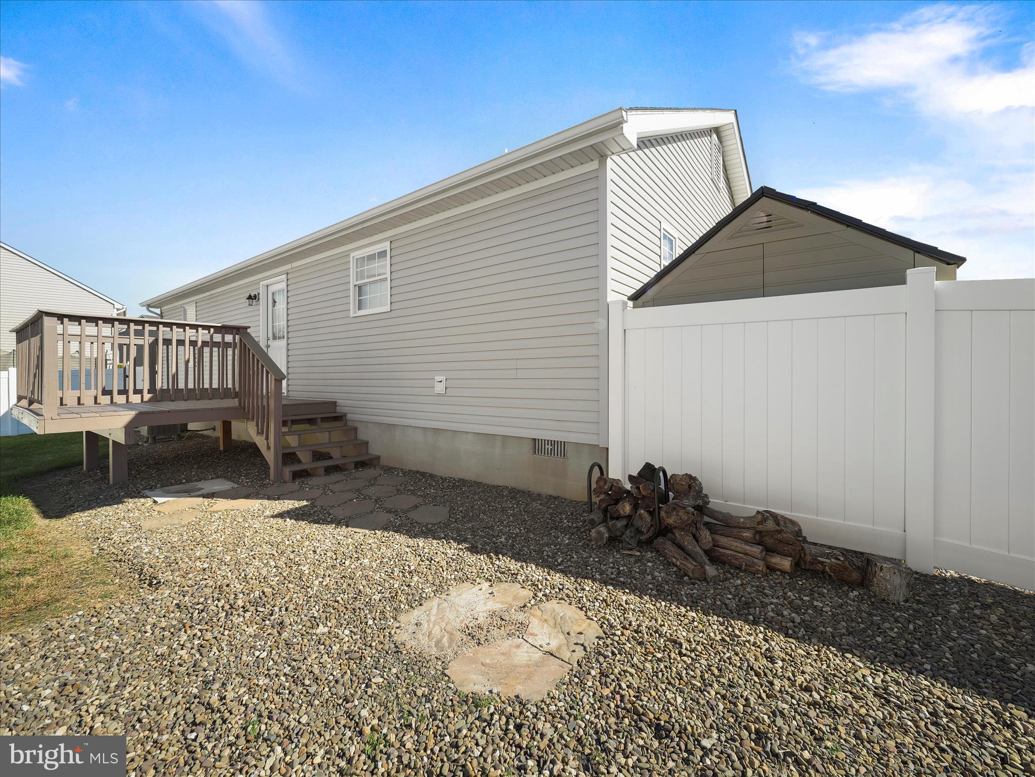 INWOOD VILLAGE - Residential