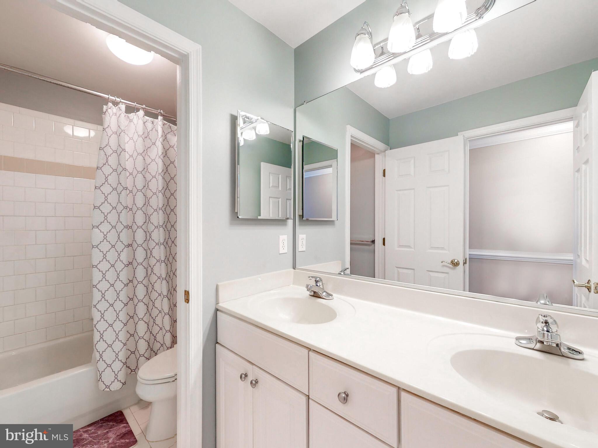 WAVERLY WOODS - Residential