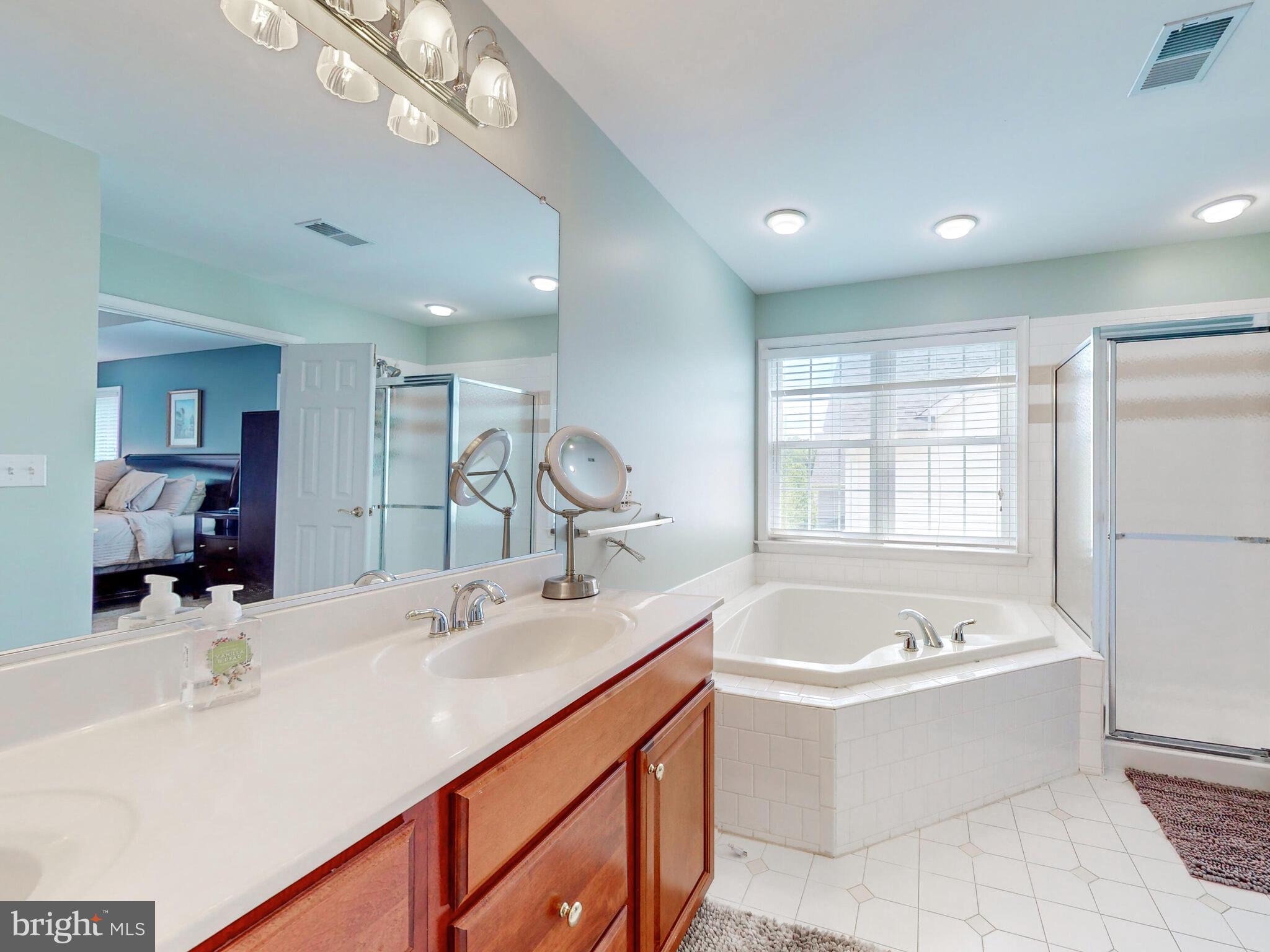 WAVERLY WOODS - Residential